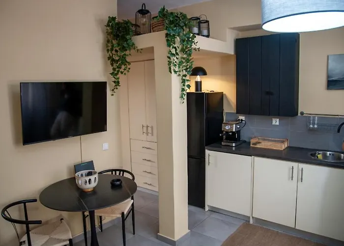 Adamantia's Artistic Place