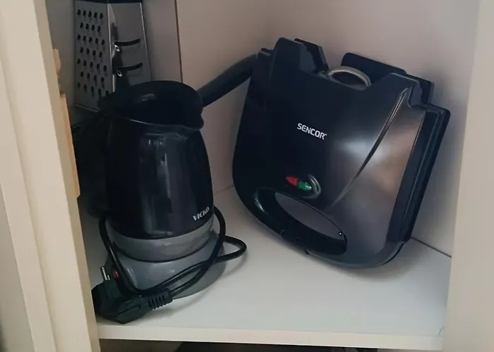 Adamantia's Artistic Place *