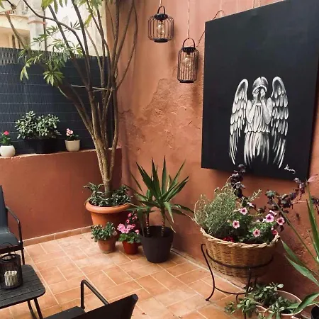 Adamantia's Artistic Place Apartment