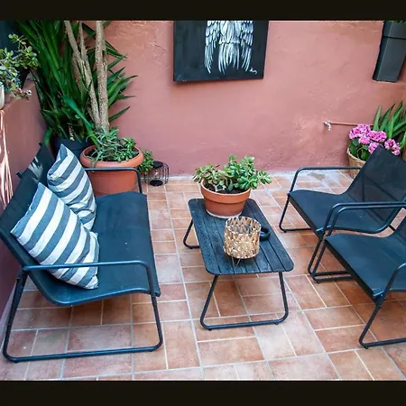 Adamantia's Artistic Place