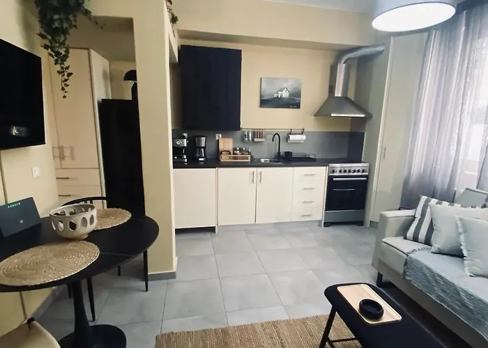 Adamantia's Artistic Place *