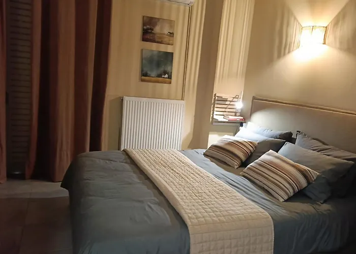 Adamantia's Artistic Place *